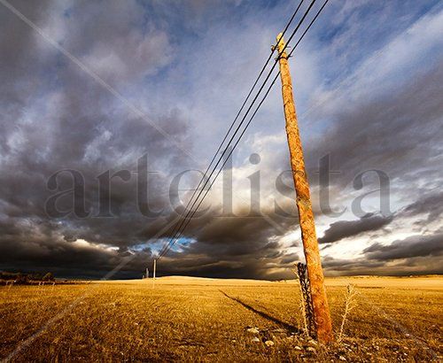 Campo con postes Otras temáticas Color (Digital)