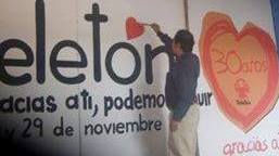 Escenografía teleton, Escuela del pueblo, Constitucion 2001.u