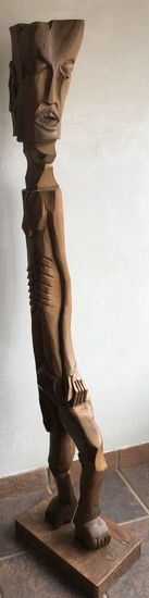 El nogal Wood Figurative