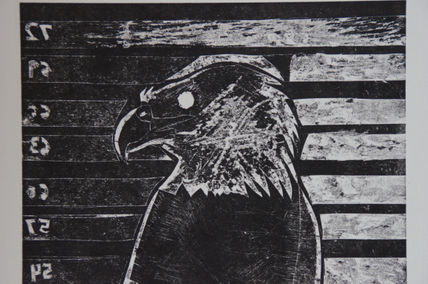 Aguila en jaula