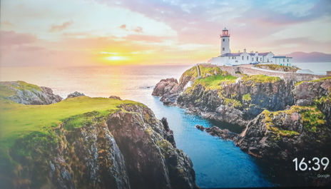 Faro al atardecer