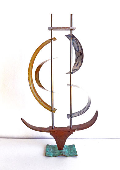 Catamaran Metal Figurative