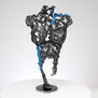 Pavarti sigh - Escultura de cuerpo de mujer metal encaje acero pigmento azul