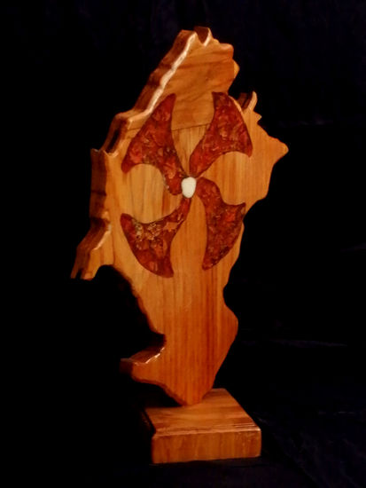 Nafarroa Wood Figurative