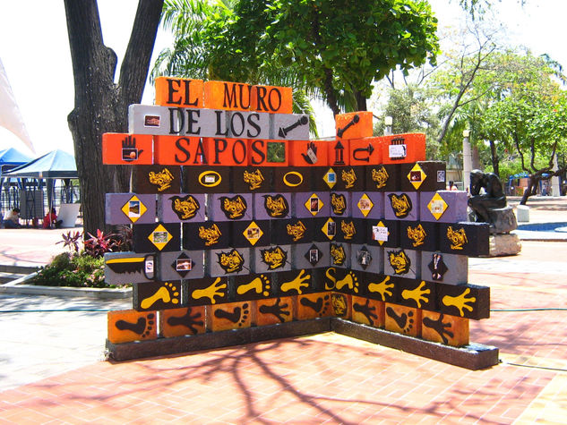 EL MURO DE LOS SAPOS 