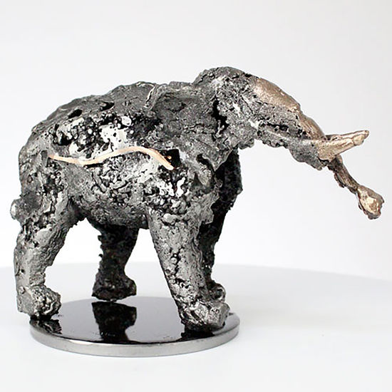 Elefante E Metal Figurativa