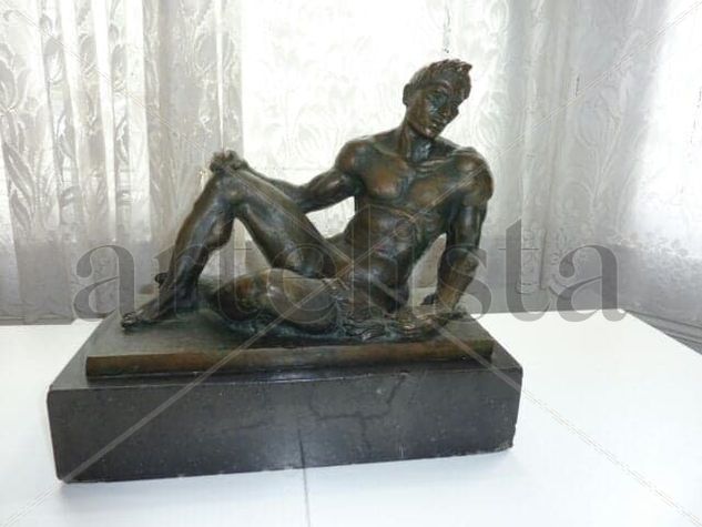 Ernesto Maragal Sculpture Marble Figurative