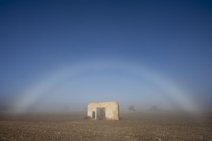 El arco de niebla,...