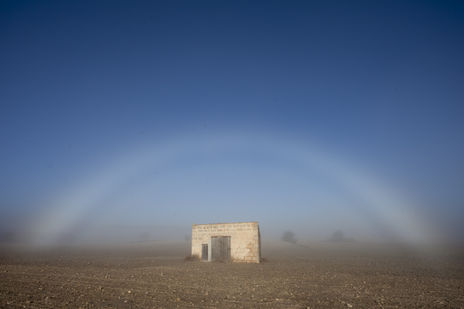 El arco de niebla,...