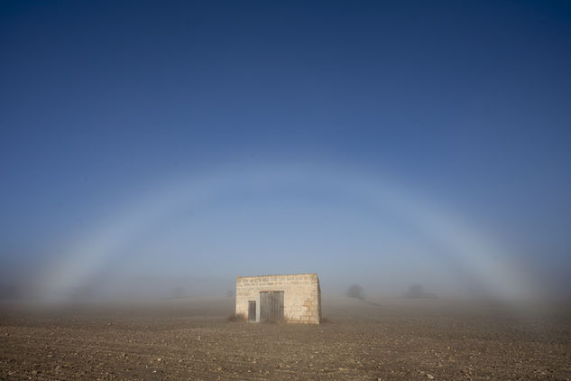 El arco de niebla, fogbow. Naturaleza Color (Química)