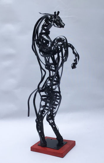 Caballo Iron Figurative