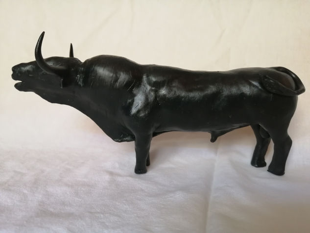 Escultura toro Others Figurative