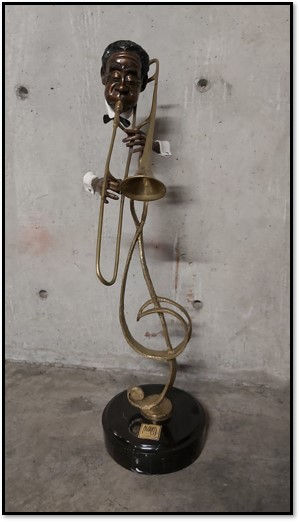 “TROMBON” de Carlos Aguilar y Linares