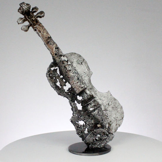 Violin 107-21 Metal Figurative