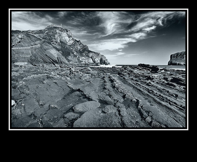 Gaztelugatxe Nature Black and White (Digital)