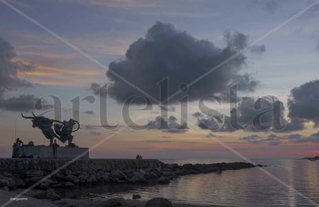 Pasifae y el mar