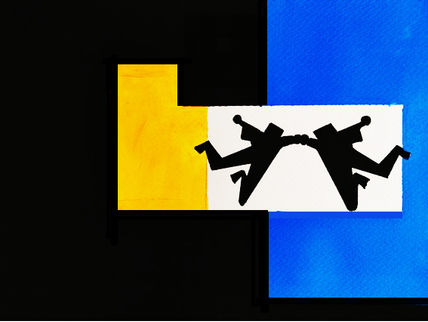 Dos volando en azul...