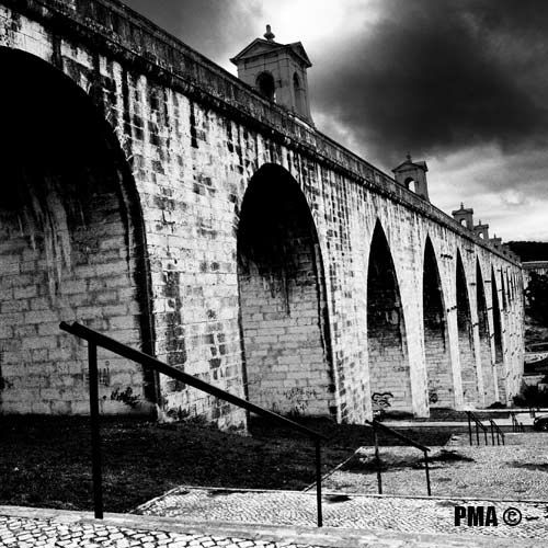 Puente - Lisboa Architecture and Interiorism Black and White (Digital)