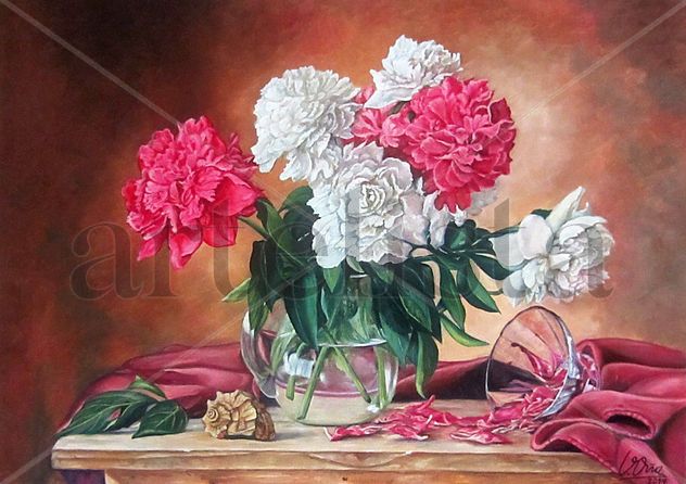 Jarra de cristal con peonias