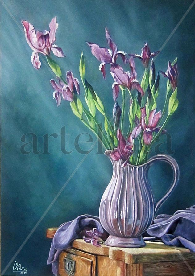 Jarra de cerámica con orquídeas