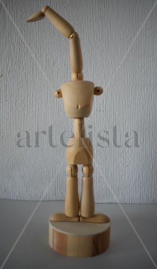 Personaje con trompa. Wood Abstract