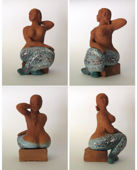 Sirena de agua dulce Terracotta Figurative