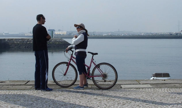 "Charlando en el puerto de figueira" Glamour Color (Digital)