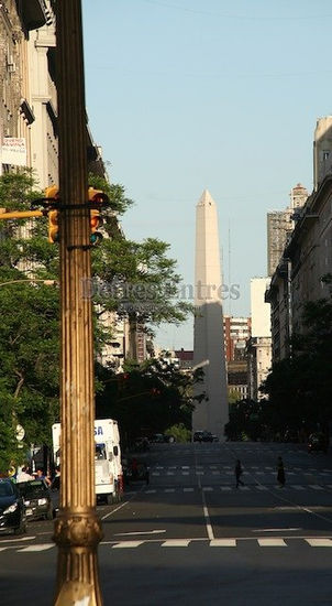 Obelisco Architecture and Interiorism Black and White (Digital)