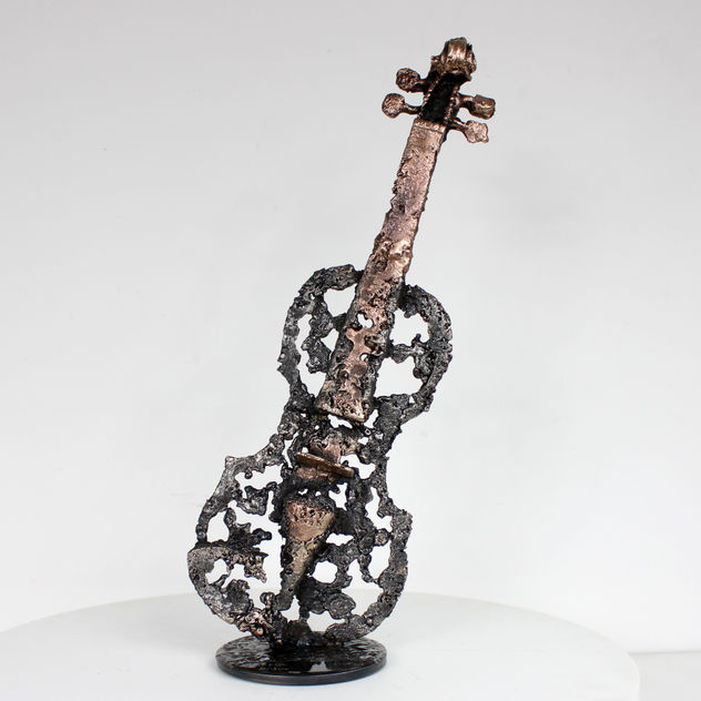 Olvidado por los dioses 94-22 - Escultura violín encaje metal acero y bronce