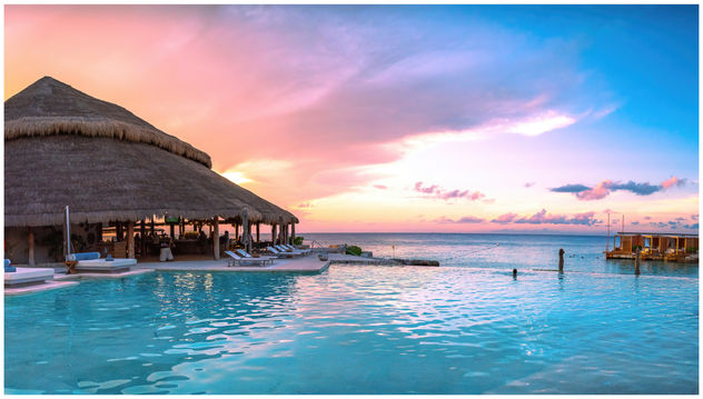 Atardecer con Palapa / Sunset with Palapa