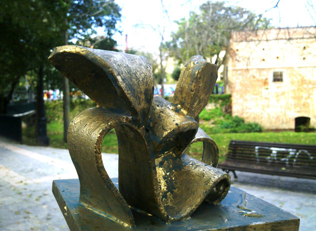 ES QUE LA ESCULTURA ES MÚSICA