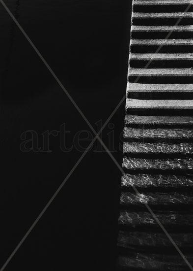 Escaleras Conceptual/Abstract Black and White (Digital)