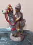 NIÑO CON LLAMITA