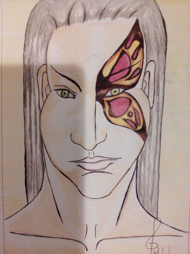 Mujer con ala de mariposa en un ojo