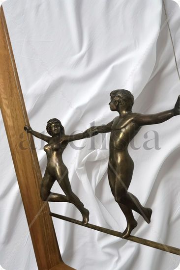 Escultura en BRONCE MASISO de artista reconocido. Original con certificación Bronce Figurativa