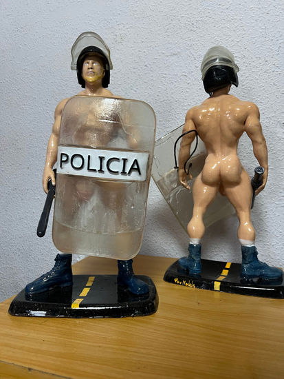 DAVID POLICIA 152/04 Otros Figurativa