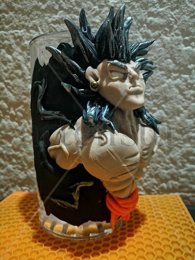 Mug en alto relieve Dragón Ball.