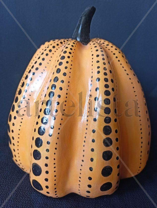 Calabaza inspirada en Yayoi Kusama
