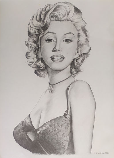 Marilyn Pencil