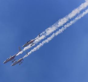 Trio de Aviones...