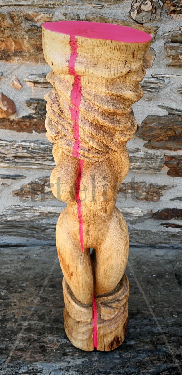 Diana ex arbore surgens