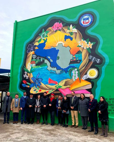 MURALISMO HONDUREÑO EN CHILE, MURAL DE LA INTEGRACION CENTROAMERICANA SICA. Acrílico Otros Otros