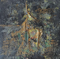 Figura entre sombras