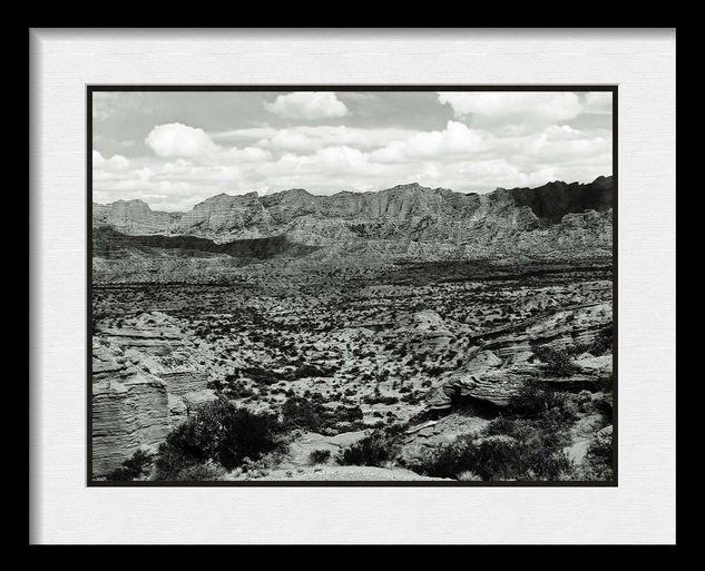 Sierra de las Quijadas en Cadmio Naturaleza Blanco y Negro (Digital)