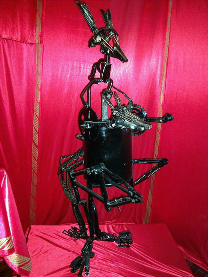 CANGURO Hierro Figurativa