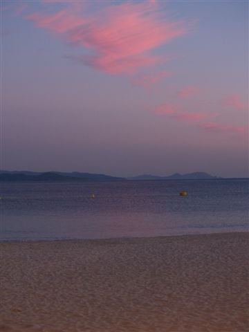 Atardecer sobre la playa Viajes Color (Digital)