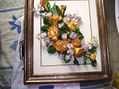 cuadro con flores de porcelana