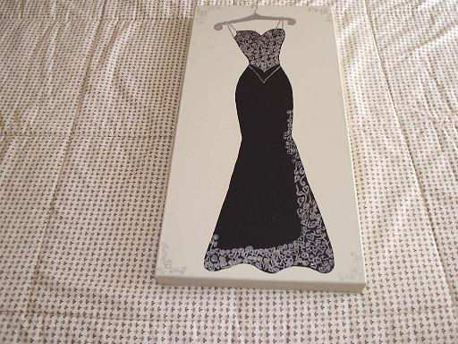 ciuadro con dibujo traje