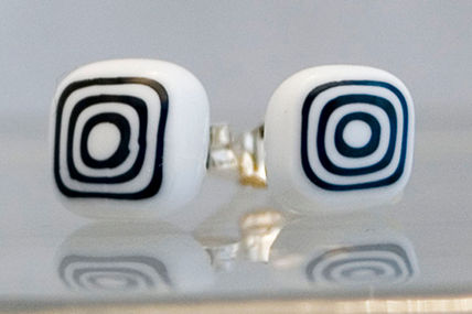 Pendientes-espiral b/n