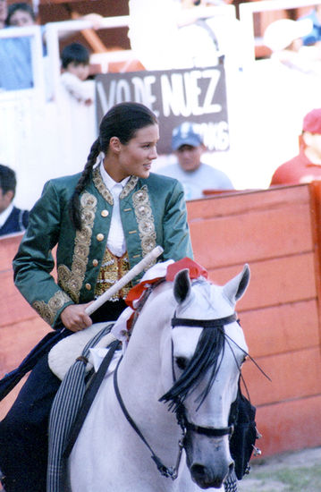 La belleza del toreo Retrato Color (Química)